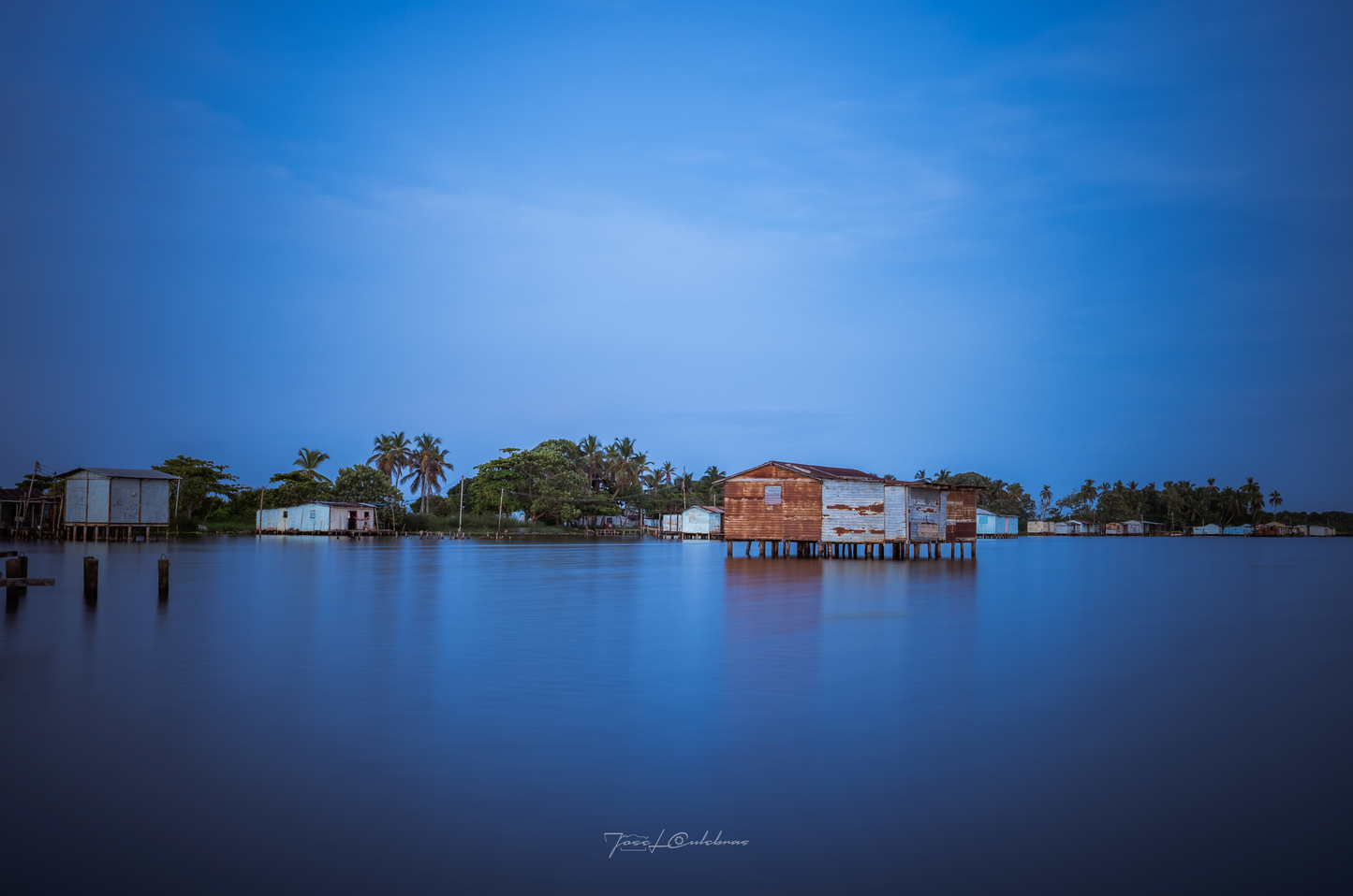 Relampago del Catatumbo en casa by Jose Culebras